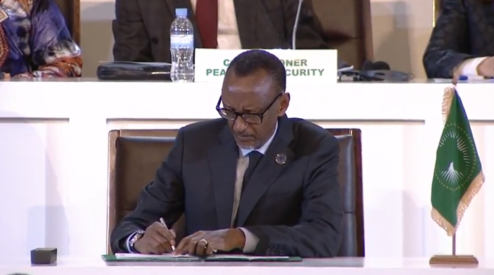 Perezida Kagame mu nama y’abakuru b’ibihugu yasezeranyije Abanyafurika ...